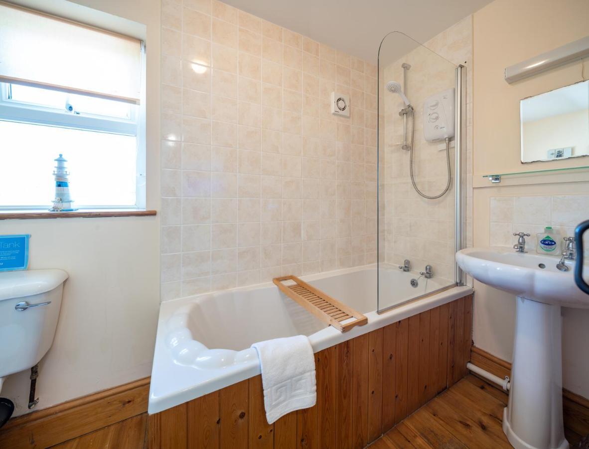 Wrth Y Nant Vila Saint Ishmaels  Exterior foto